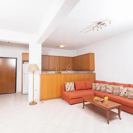 Take Me To The Sea 2 - Beachfront, Starlink Polychrono