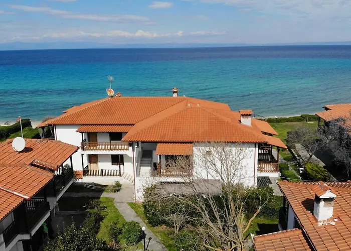 Take Me To The Sea 2 - Beachfront, Starlink Apartamento Polychrono